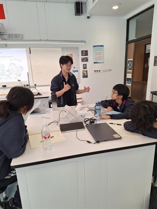 Resonance phenomena experiment in lab