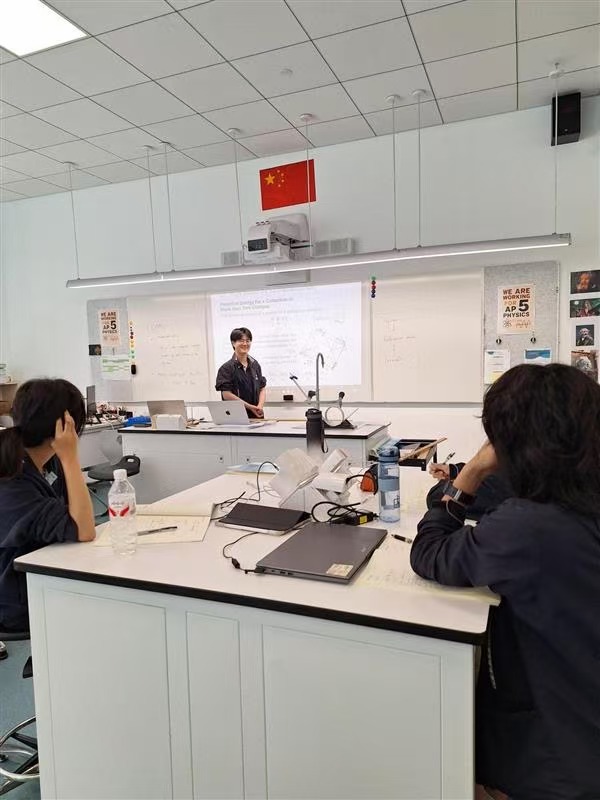 Physics teaching in lab